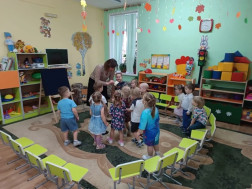 В младшей группе прошло открытое занятие по развитию речи, которое провела воспитатель Хамдеева Альфия Наильевна.